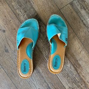 Born sandals
